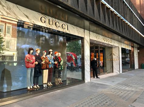 Shops with GUCCI in Ankara title.